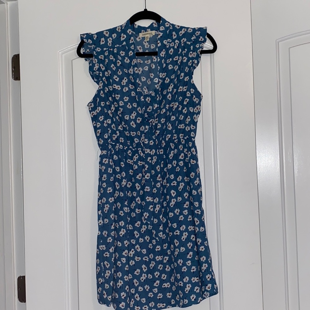 Women’s dress